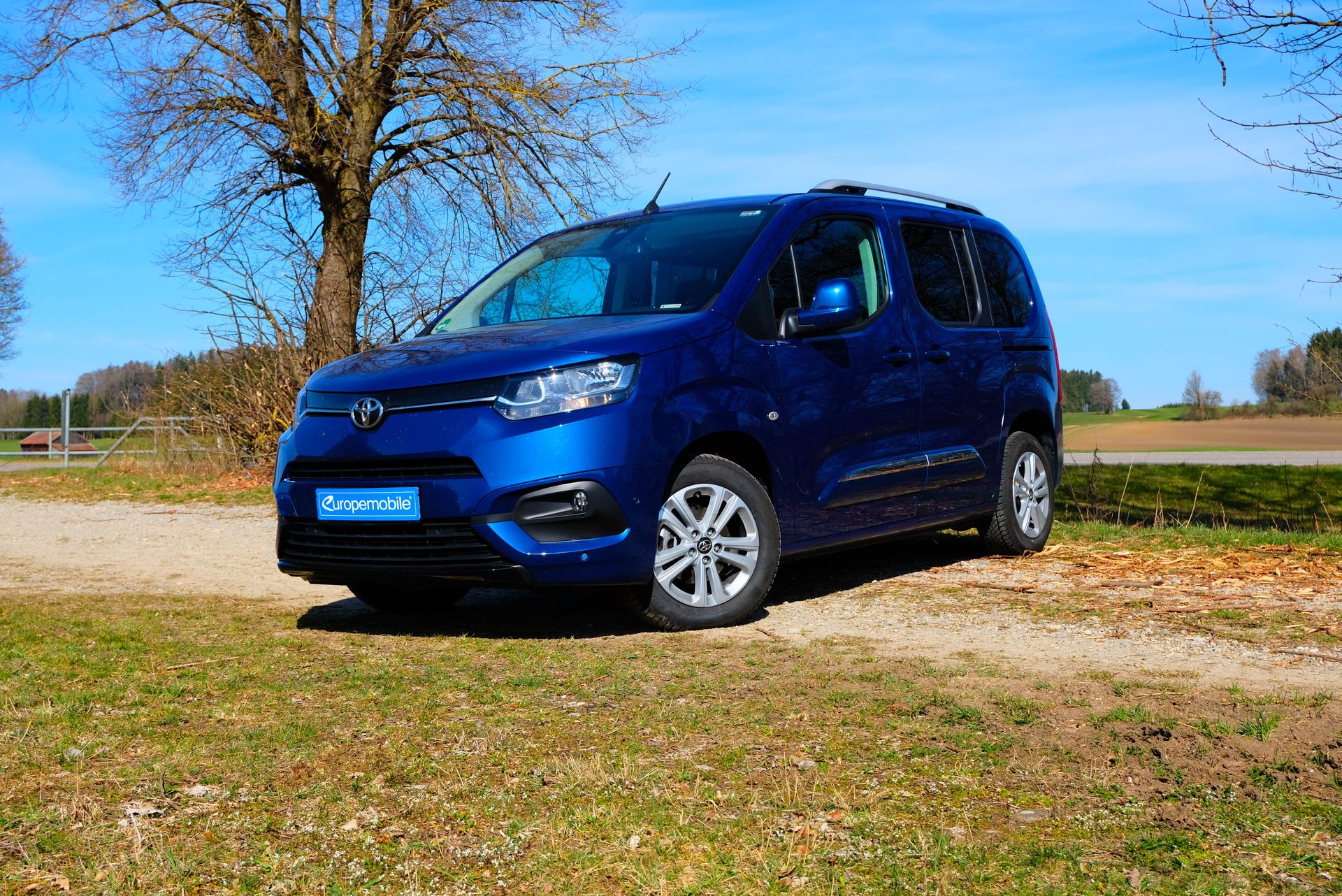 Front Toyota Proace City Verso