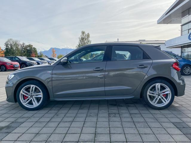 Fahrerseite Audi A1 Sportback S-line DYNAMIK 