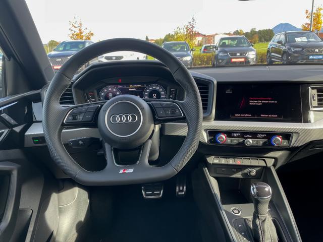 Lenkrad Multimedia Audi A1 Sportback S-line DYNAMIK 