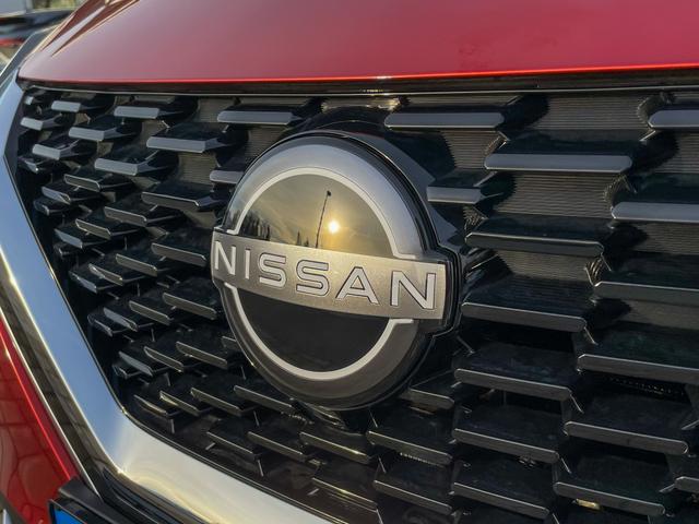 Emblem vorne Nissan Qashqai ACENTA