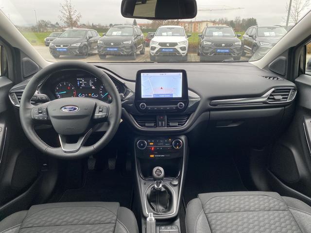 Innenraum Ford Puma Titanium