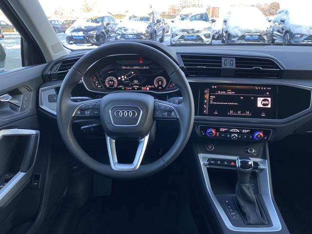 Innenraum Lenkrad Multimedia Audi Q3 Sportback Basis 