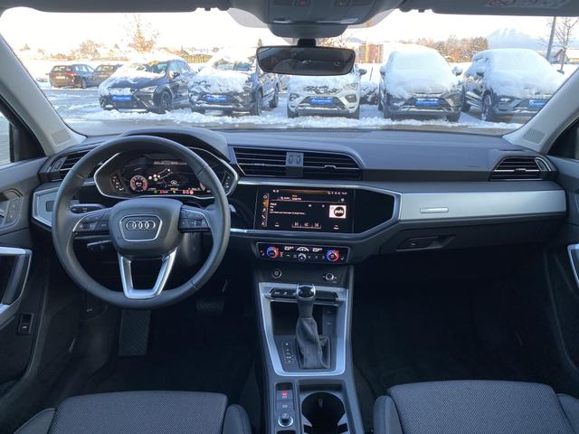 Innenraum Audi Q3 Sportback Basis 