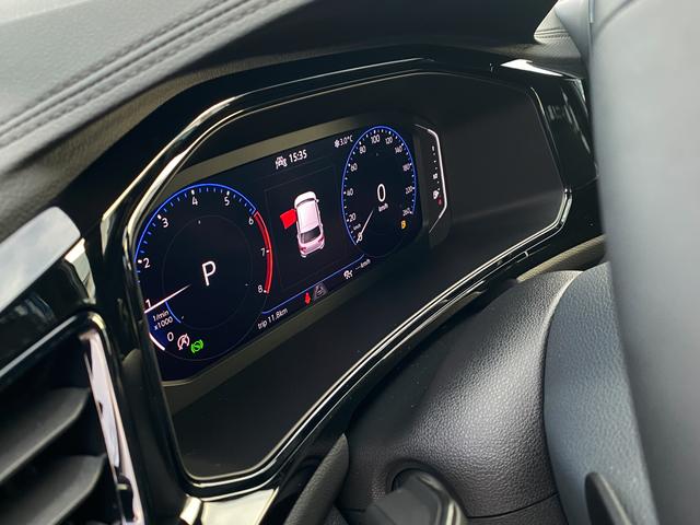 Digitalescockpit VW T-Roc Style Black-Style