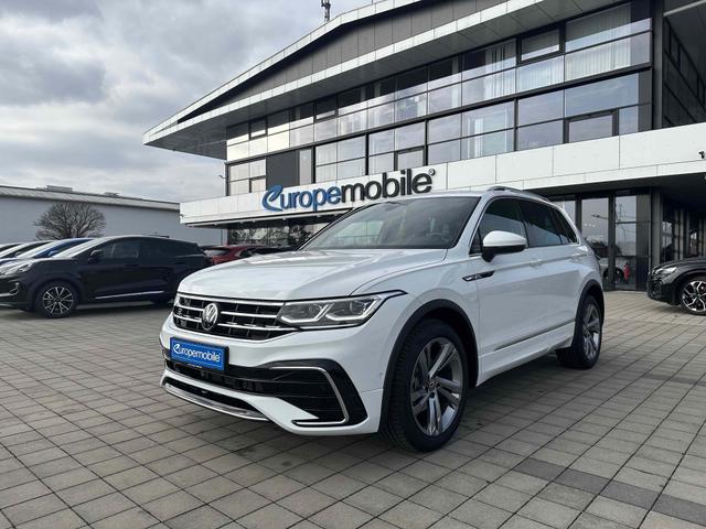 Vorne VW Tiguan R-Line (D6 Promo) 1.5 TSI OPF ACT DSG 150