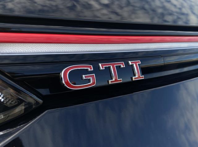 Emblem VW Golf GTI 2.0 TSI 245 DSG (Lager)