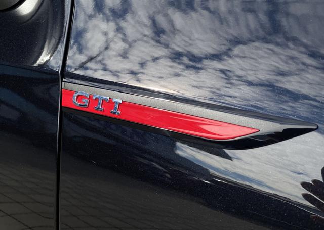 Emblem VW Golf GTI 2.0 TSI 245 DSG (Lager)