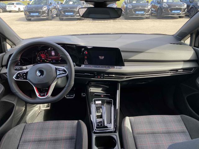 Innenraum VW Golf GTI 2.0 TSI 245 DSG (Lager)