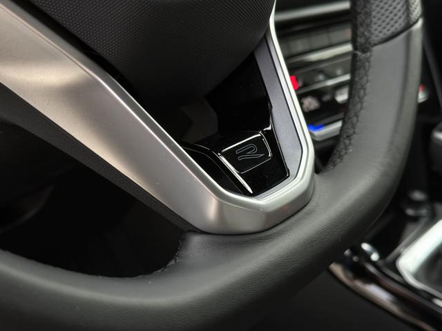 Emblem Lenkrad VW T-Roc R-Line 1.5 TSI 150 DSG