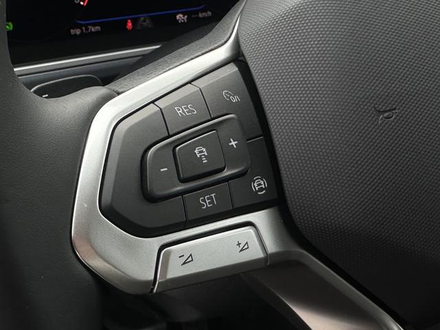 Multifunktionslenkrad VW T-Roc Style 1.5 TSI 150 DSG (Vorlauf)