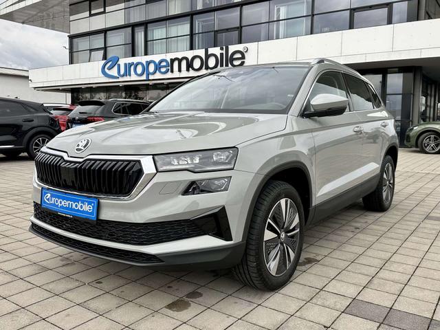 vorne Skoda Karoq STYLE Stahl-Grau 