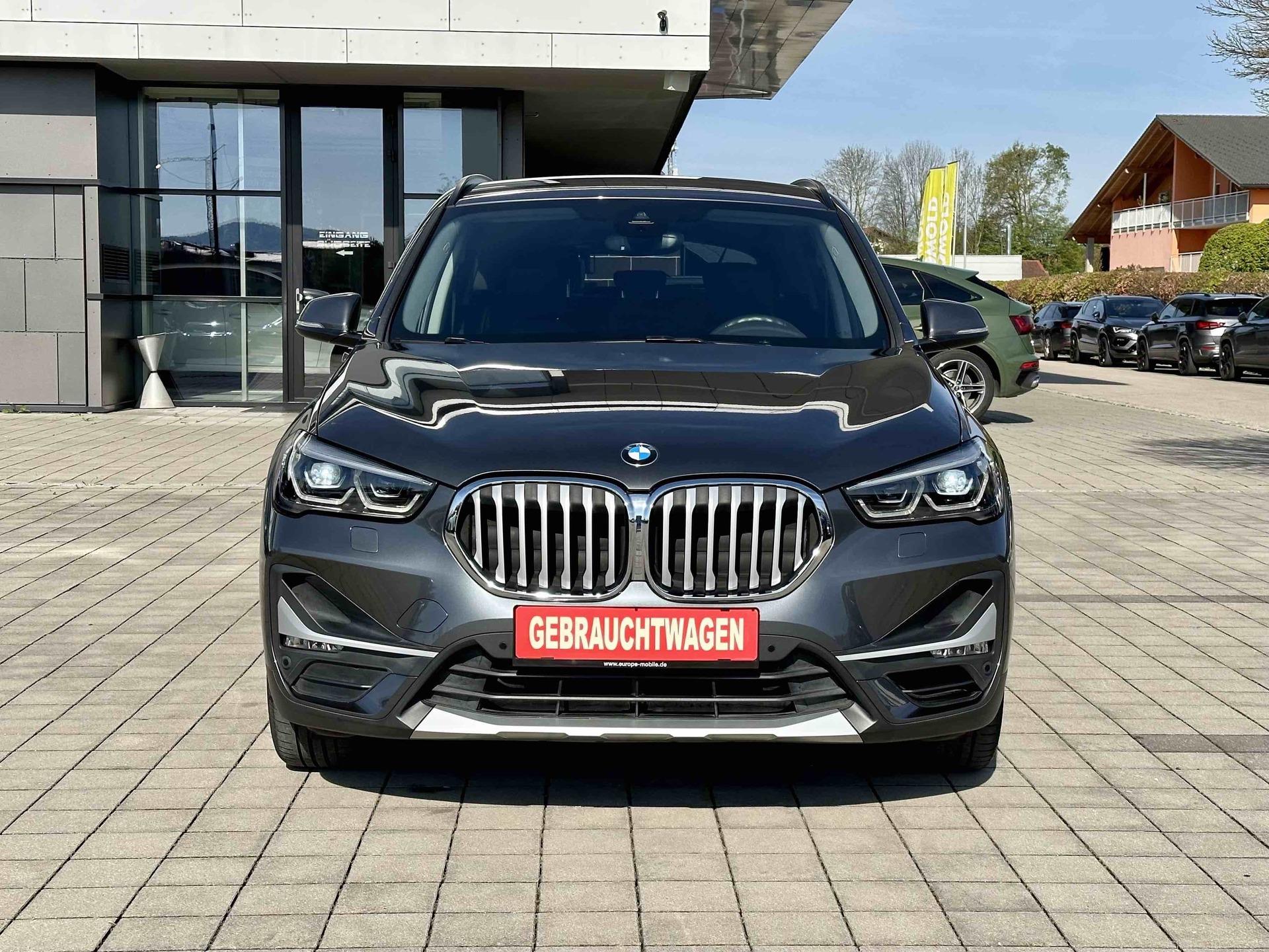 BMW X1 SUV/Geländewagen/Pickup in Schwarz gebraucht in Wiehl für