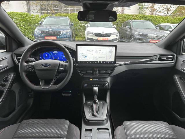 Innenraum Ford Focus Turnier ST-Line X 