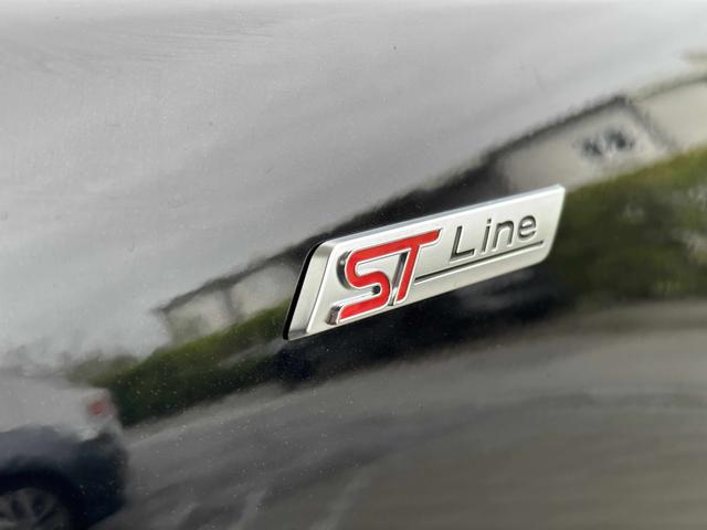 Emblem Ford Focus Turnier ST-Line X