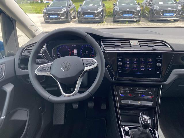  Innenraum Lenkrad Multimedia VW Touran Highline MJ2023