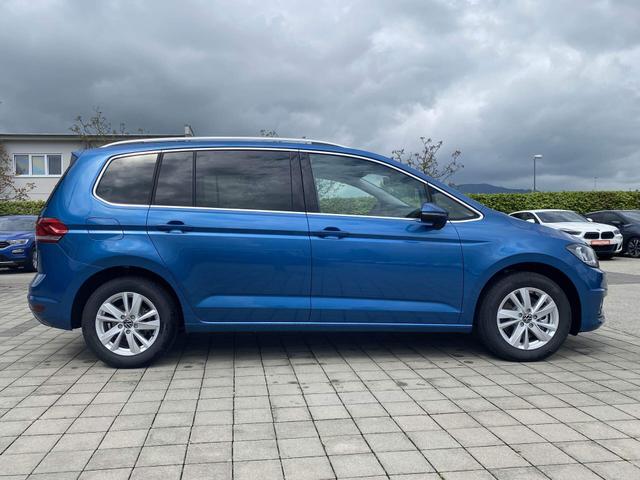 Beifahrerseite VW Touran Highline MJ2023 Carribian Blue Metallic