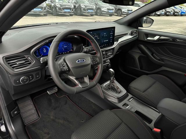 Innenraum Ford Focus Turnier ST-Line X