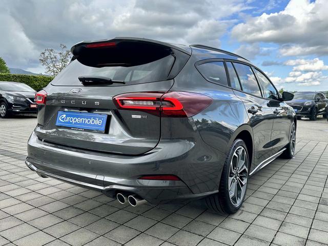  Heck Ford Focus Turnier ST-Line X Magnetic Metallic