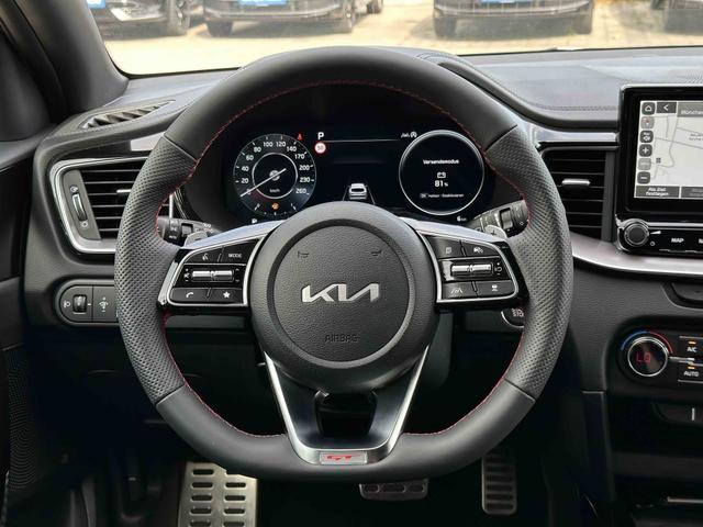 Lenkrad Kia ProCeed GT 1.6 T-GDI DCT MJ2023