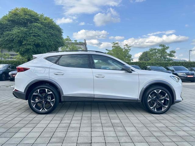 Beifahrerseite Cupra Formentor VZ 2.0 TSI 4Drive 310 PS DSG Nevada Weiß