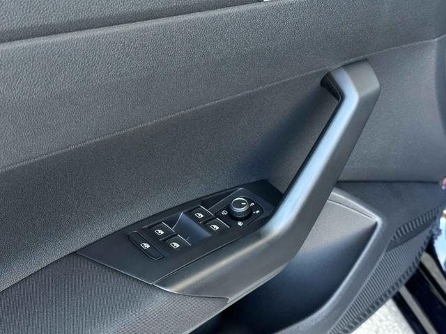 Fahrertür Highlights VW Taigo R-Line 1.0 TSI OPF 110 DSG