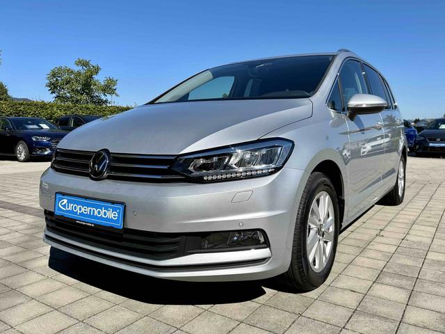 vorne VW Touran Comfortline 1.5 TSI 150 7 Sitz