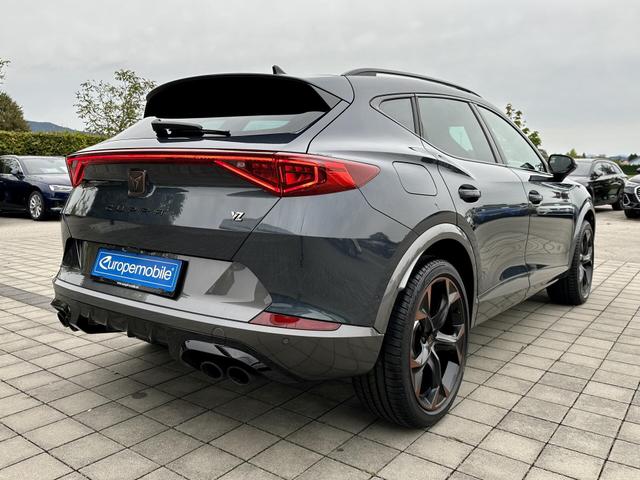 Hinten Cupra Formentor VZ 2.0 TSI 4Drive 310 PS DSG 
