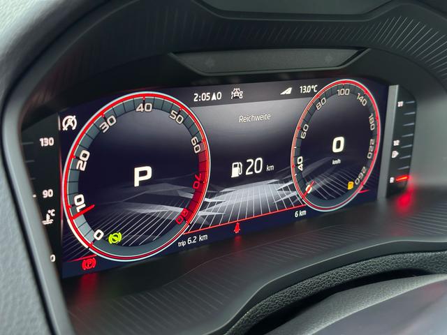 Digitales Cockpit Skoda Karoq 2025 SPORTLINE 1.5 TSI 110 kW DSG