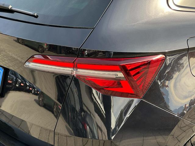 Rückleuchte Skoda Karoq 2025 SPORTLINE 1.5 TSI 110 kW DSG