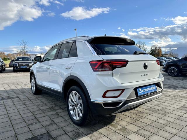Hinten VW T-Roc STYLE 1.5 TSI 150 DSG