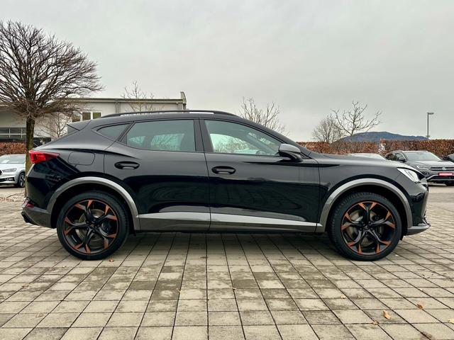 Beifahrerseite Cupra Formentor VZ 2.0 TSI 4Drive 310 PS DSG