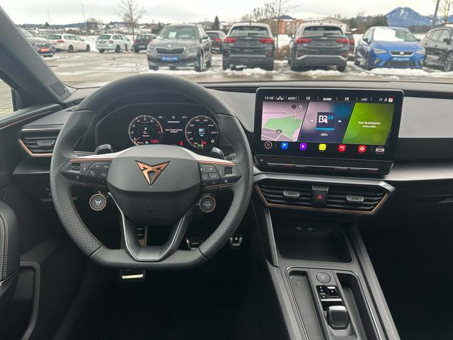 Innenraum Cupra Leon Sportstourer VZ NAVI WINTER 2.0 TSI 228kW