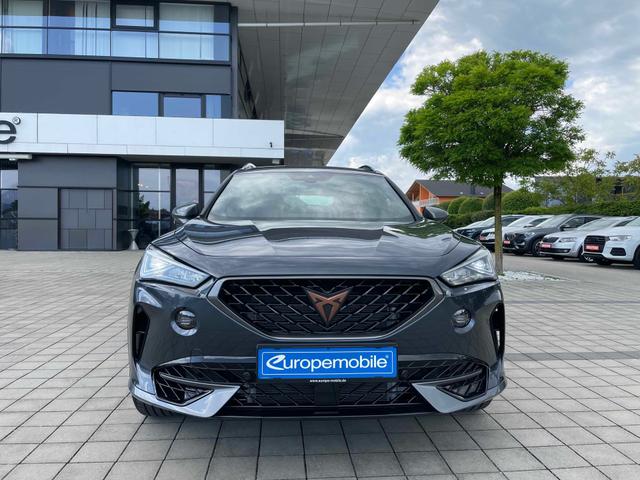 Vorne Cupra Formentor VZ 2.0 TSI 4Drive 310 PS DSG