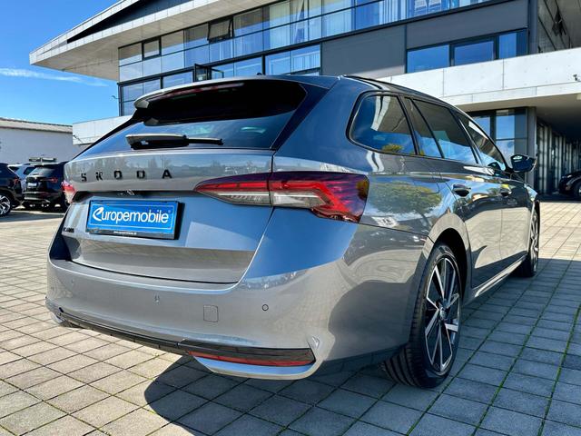 Hinten Skoda Octavia Combi SPORTLINE 2025 