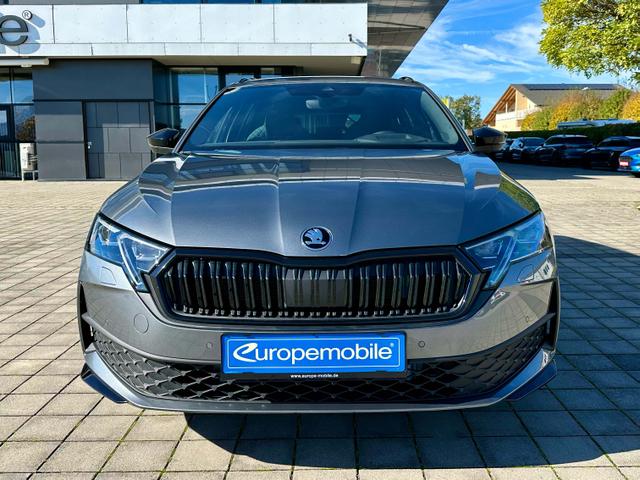 Vorne Skoda Octavia Combi SPORTLINE 2025 