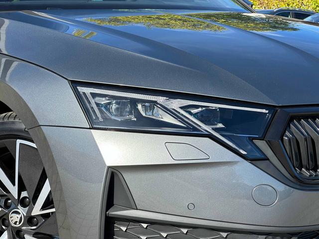 LED Scheinwerfer Skoda Octavia Combi SPORTLINE 2025 