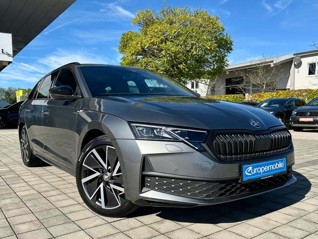 Vorne Skoda Octavia Combi SPORTLINE 2025 