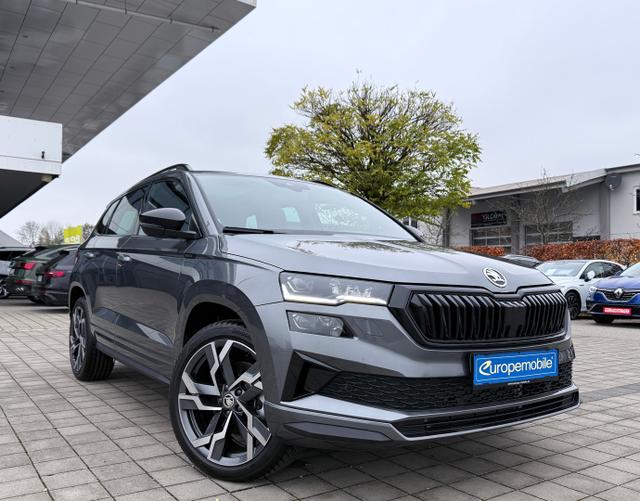 Skoda Karoq - 2026 H5 SPORTLINE 1.5 TSI ACT EVO 110 kW DSG (Leasingaktion) NAV9.2/PANO/TRAVEL/CANTON/AHK/MATRIX/UVM.