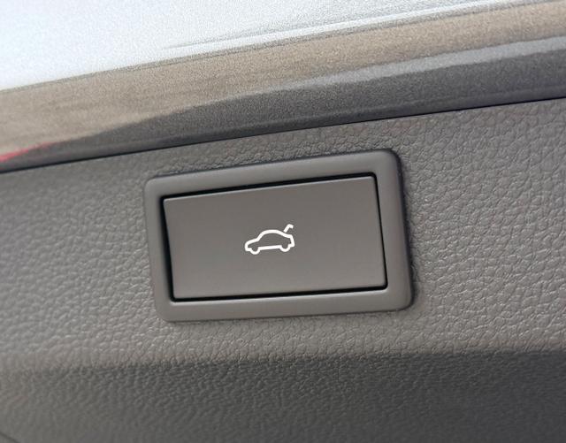 Kofferraum elektrisch Skoda Karoq SPORTLINE 2.0 TSI ACT 4x4 190 DSG