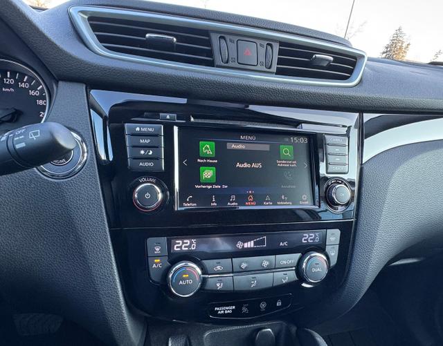 Digitales Cockpit Nissan Qashqai N-Connecta 1.3 DIG-T 160