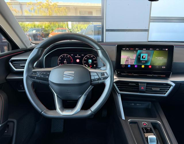 Innenraum Seat Leon Sportstourer ST FR XL 1.5 eTSI 150 DSG