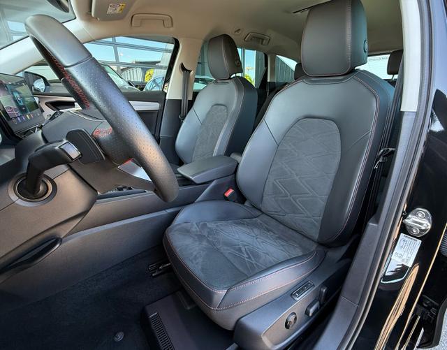 Vordersitze Polsterung Seat Leon Sportstourer ST FR XL 1.5 eTSI 150 DSG