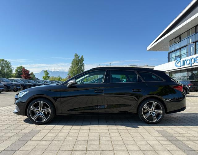 Fahrerseite Seat Leon Sportstourer ST FR XL 1.5 eTSI 150 DSG