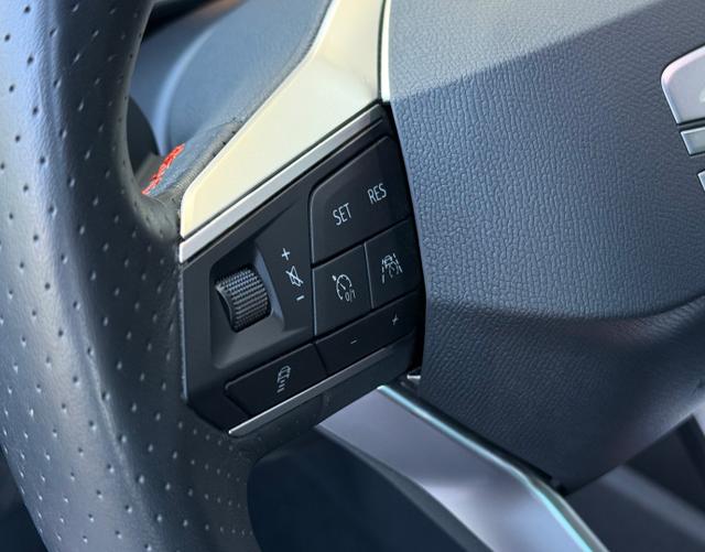 Multifunktionslenkrad Seat Leon Sportstourer ST FR XL 1.5 eTSI 150 DSG