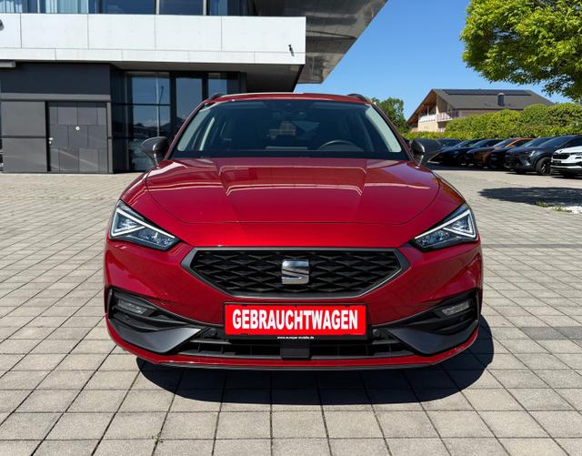 Vorne Seat Leon Sportstourer ST FR XL 1.5 eTSI 150 DSG