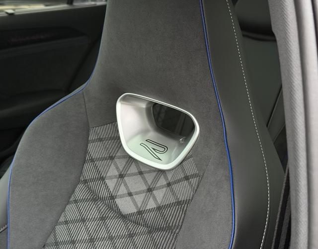 Vordersitze Polsterung Volkswagen Passat Variant 2025 R-Line 2.0 TSI 4MOTION 265 DSG