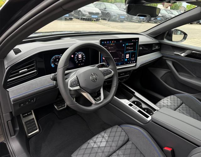 Interieur Volkswagen Passat Variant 2025 R-Line 2.0 TSI 4MOTION 265 DSG