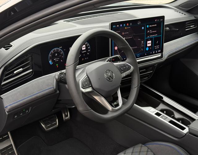 Interieur Volkswagen Passat Variant 2025 R-Line 2.0 TSI 4MOTION 265 DSG