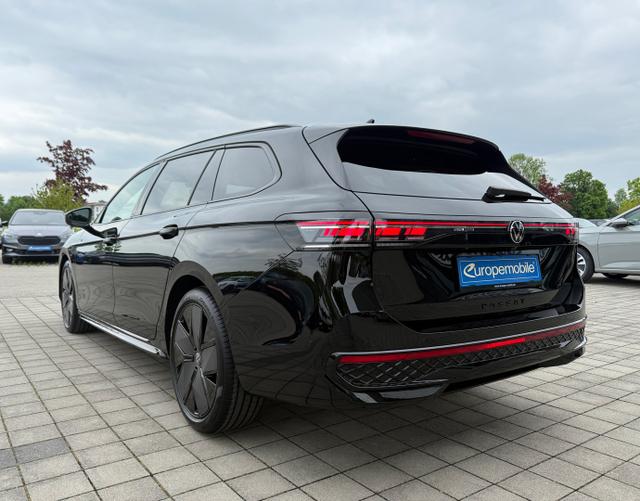 Hinten Volkswagen Passat Variant 2025 R-Line 2.0 TSI 4MOTION 265 DSG