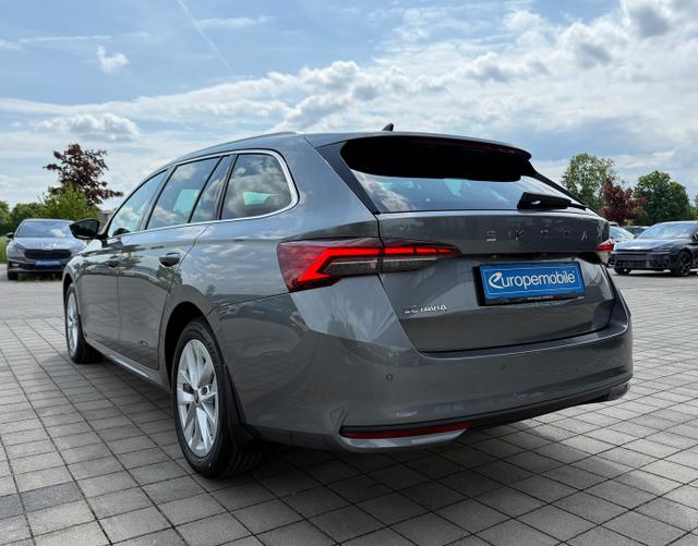Hinten Skoda Octavia Combi 2025 H14 SELECTION 1.5 TSI mHEV 110kW DSG